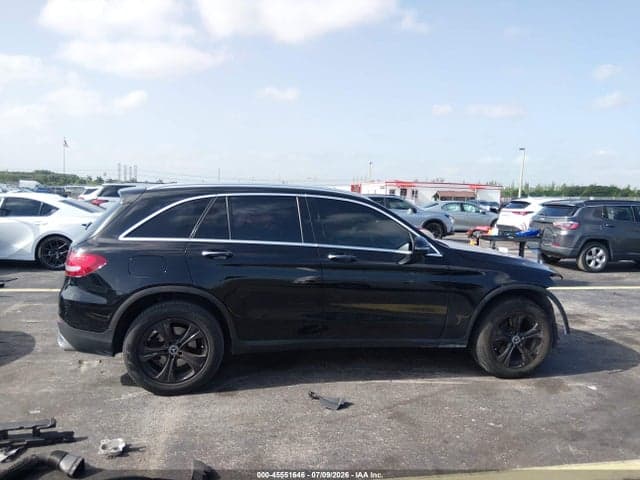 2018 MERCEDES-BENZ GLC 300 4MATIC 14