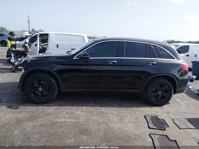 2018 MERCEDES-BENZ GLC 300 4MATIC 15