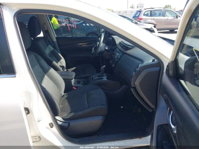 2017 NISSAN ROGUE SV 5