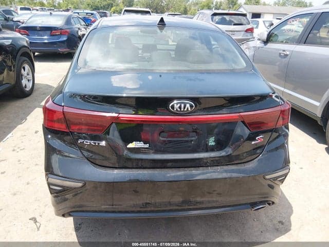 2019 KIA FORTE S 16
