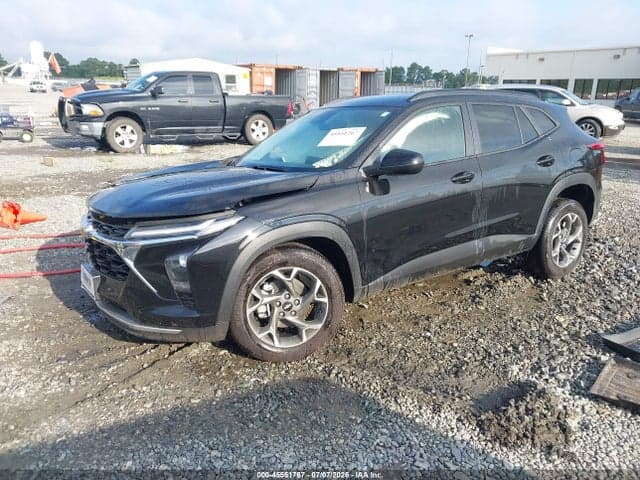 2026 CHEVROLET TRAX FWD LT 2