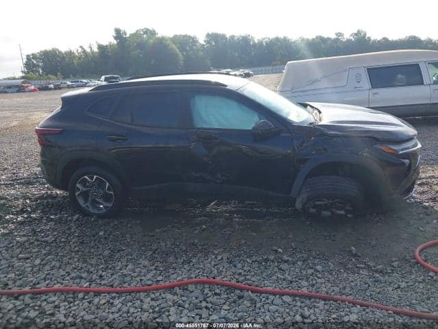 2026 CHEVROLET TRAX FWD LT 13