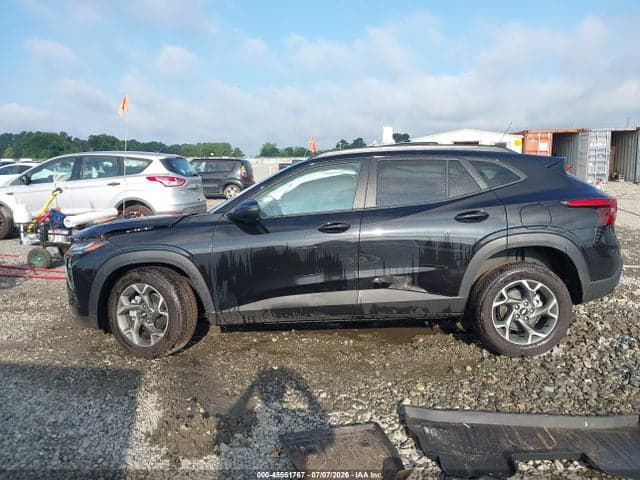 2026 CHEVROLET TRAX FWD LT 14