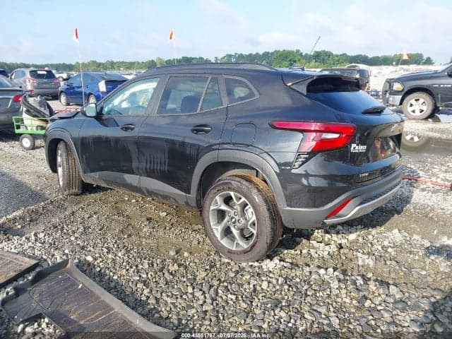 2026 CHEVROLET TRAX FWD LT 3