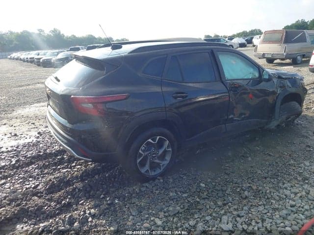 2026 CHEVROLET TRAX FWD LT 4