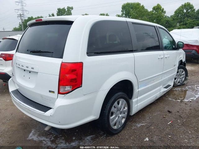 2017 DODGE GRAND CARAVAN SE 4