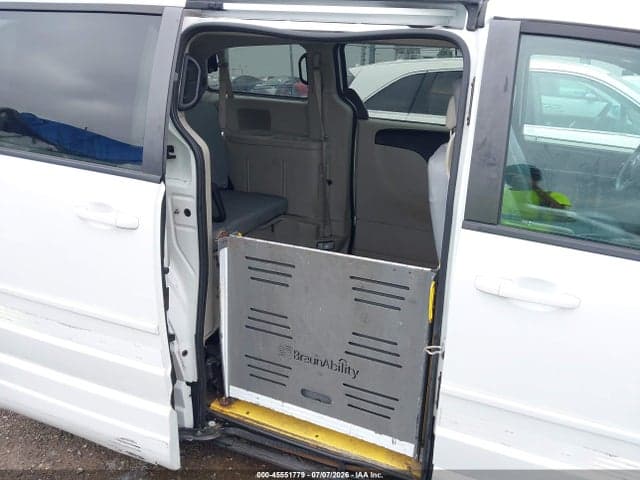 2017 DODGE GRAND CARAVAN SE 8