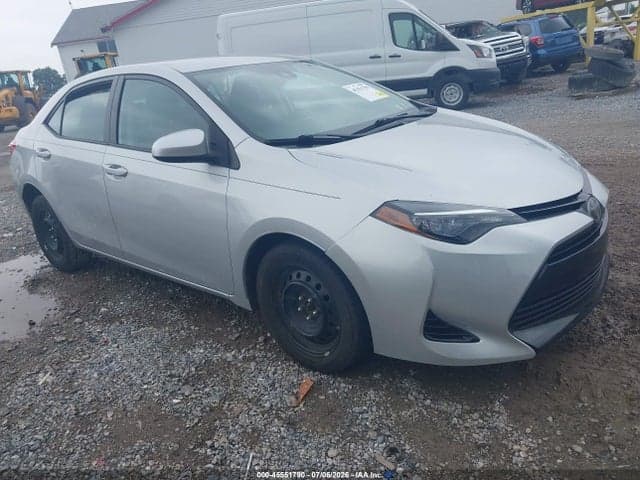 2017 TOYOTA COROLLA LE 1