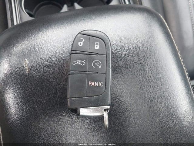 2018 CHRYSLER 300 300S AWD 11