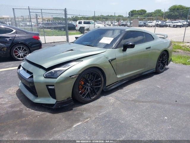 2017 NISSAN GT-R PREMIUM 2