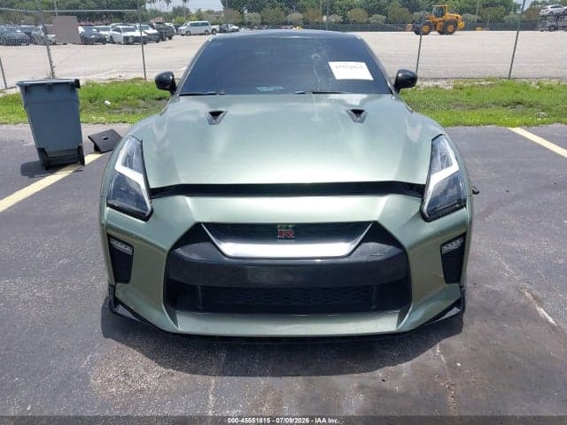 2017 NISSAN GT-R PREMIUM 13