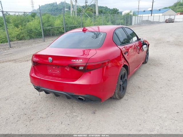 2017 ALFA ROMEO GIULIA AWD 4