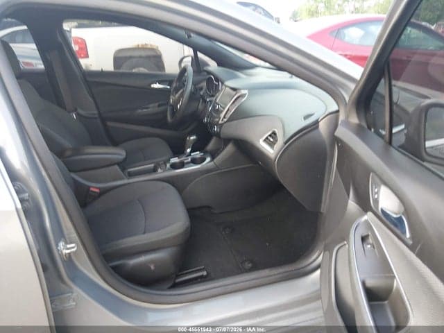 2017 CHEVROLET CRUZE LT AUTO 5