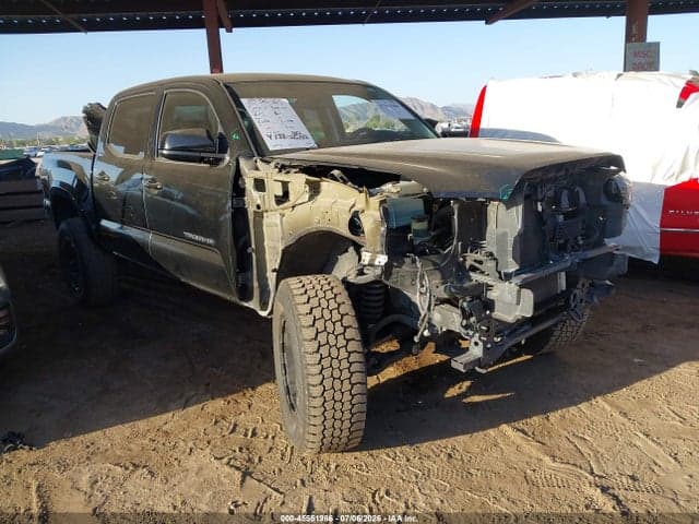 2017 TOYOTA TACOMA SR5 V6 - 1