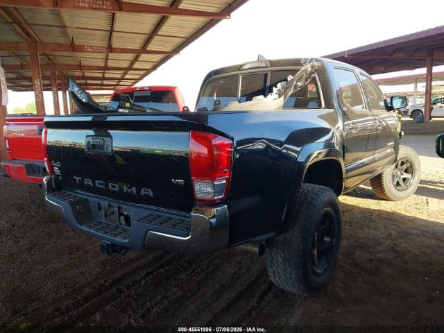 2017 TOYOTA TACOMA SR5 V6 4