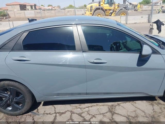 2022 HYUNDAI ELANTRA SEL 13
