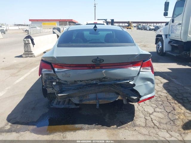 2022 HYUNDAI ELANTRA SEL 16