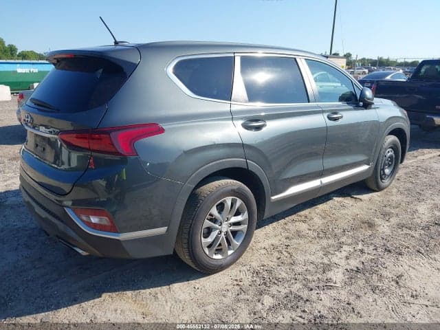 2019 HYUNDAI SANTA FE SE 4