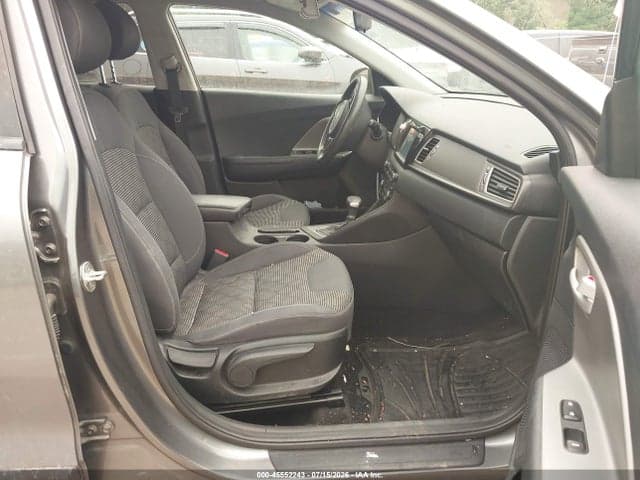 2018 KIA NIRO LX 5