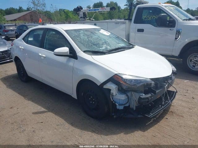 2017 TOYOTA COROLLA LE 1