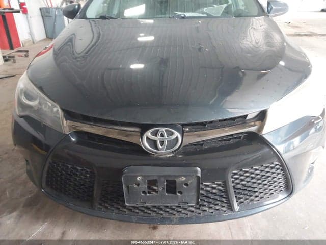 2017 TOYOTA CAMRY SE 12