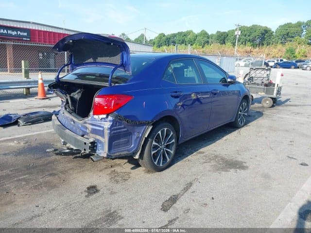 2019 TOYOTA COROLLA SE 4