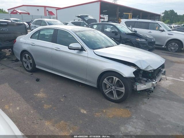 2017 MERCEDES-BENZ E 300 4MATIC 1
