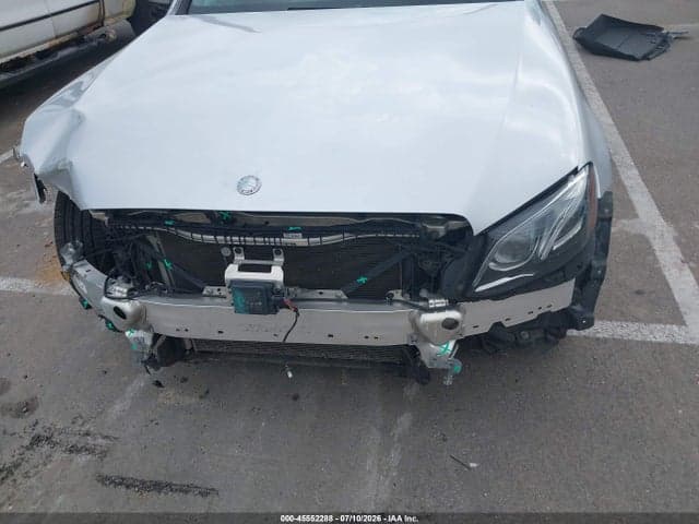 2017 MERCEDES-BENZ E 300 4MATIC 6