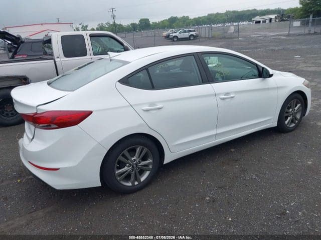 2017 HYUNDAI ELANTRA SE 4
