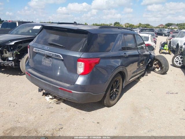 2021 FORD EXPLORER XLT 4
