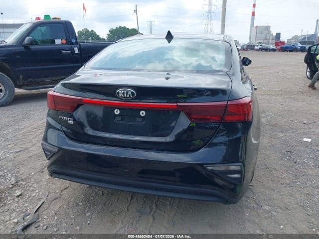 2021 KIA FORTE FE 16