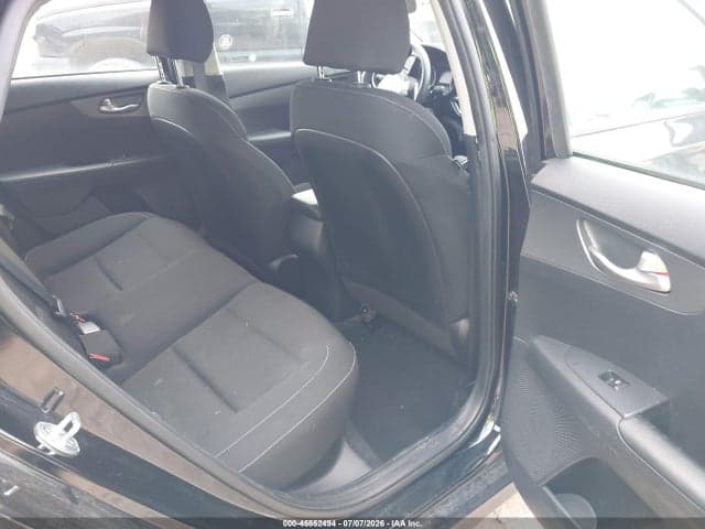 2021 KIA FORTE FE 8