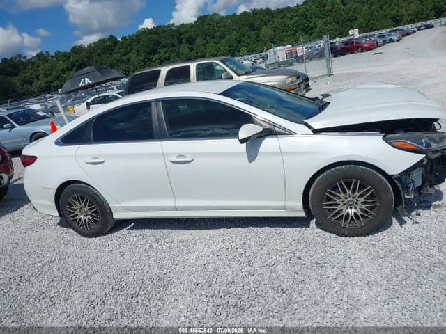 2018 HYUNDAI SONATA SE 13