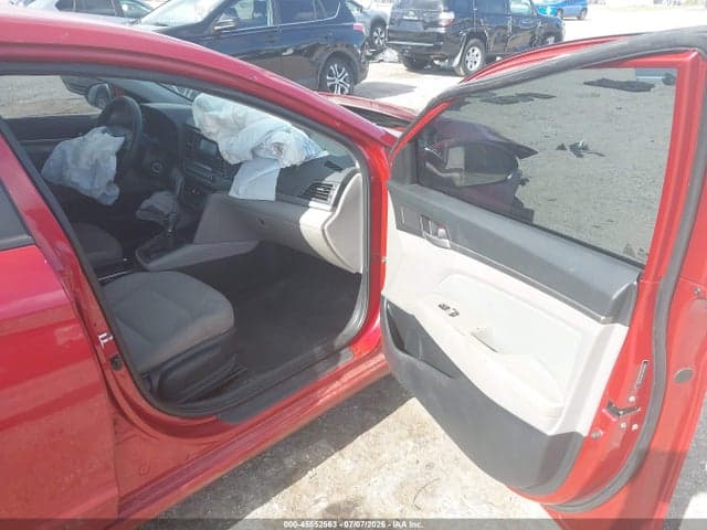 2018 HYUNDAI ELANTRA SEL 5