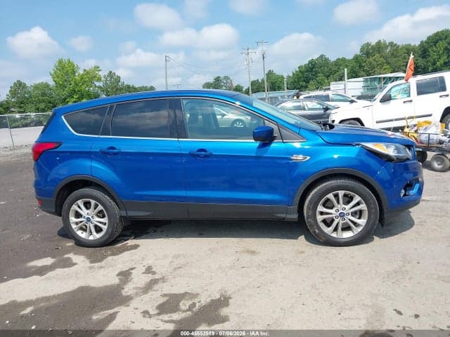 2019 FORD ESCAPE SE 13