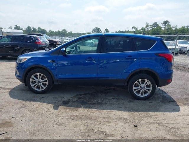 2019 FORD ESCAPE SE 14