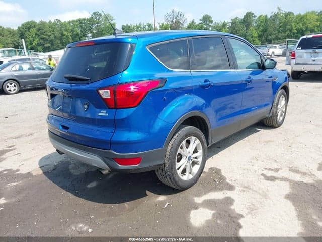 2019 FORD ESCAPE SE 4