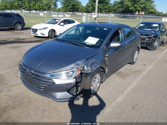 2019 HYUNDAI ELANTRA SE 2