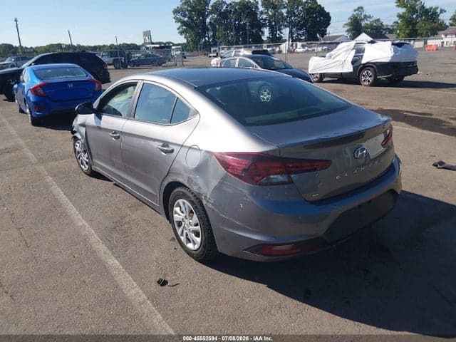 2019 HYUNDAI ELANTRA SE 3