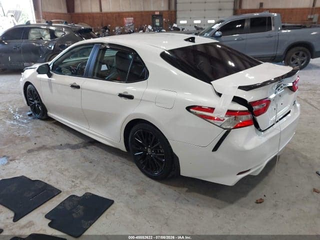 2020 TOYOTA CAMRY SE NIGHTSHADE EDITION AWD 3