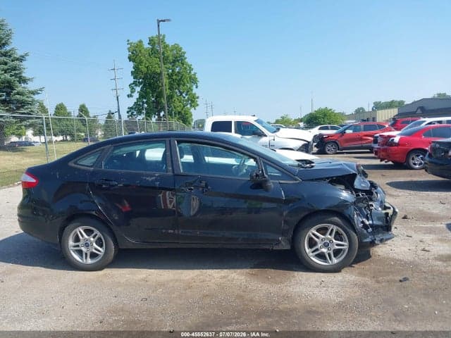 2018 FORD FIESTA SE 13