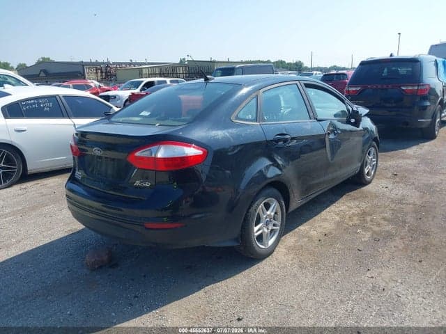 2018 FORD FIESTA SE 4
