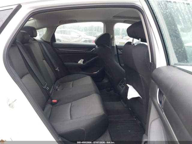 2018 HONDA ACCORD EX 8
