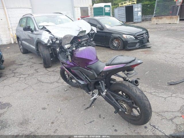 2023 YAMAHA YZFR3 A 3