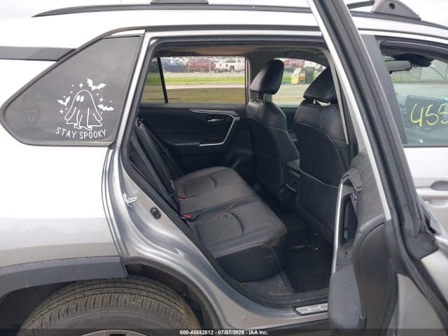 2023 TOYOTA RAV4 XLE PREMIUM 8