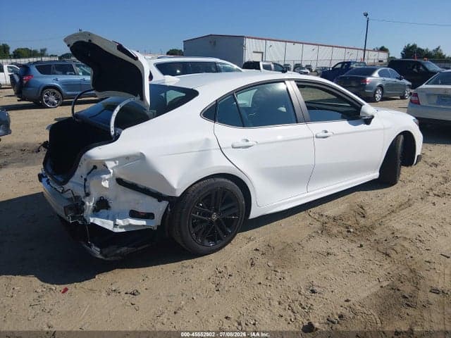 2026 TOYOTA CAMRY SE 4