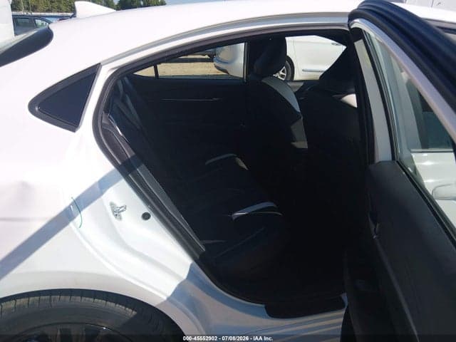 2026 TOYOTA CAMRY SE 8