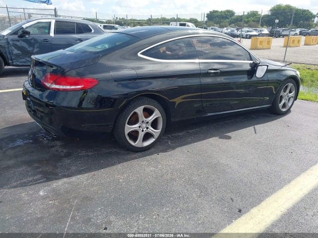 2017 MERCEDES-BENZ C 300 4