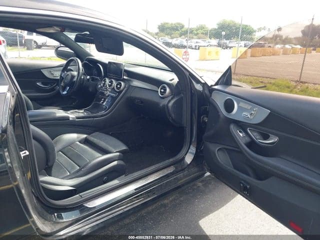 2017 MERCEDES-BENZ C 300 5