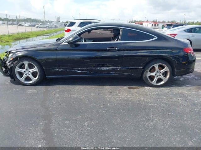2017 MERCEDES-BENZ C 300 6